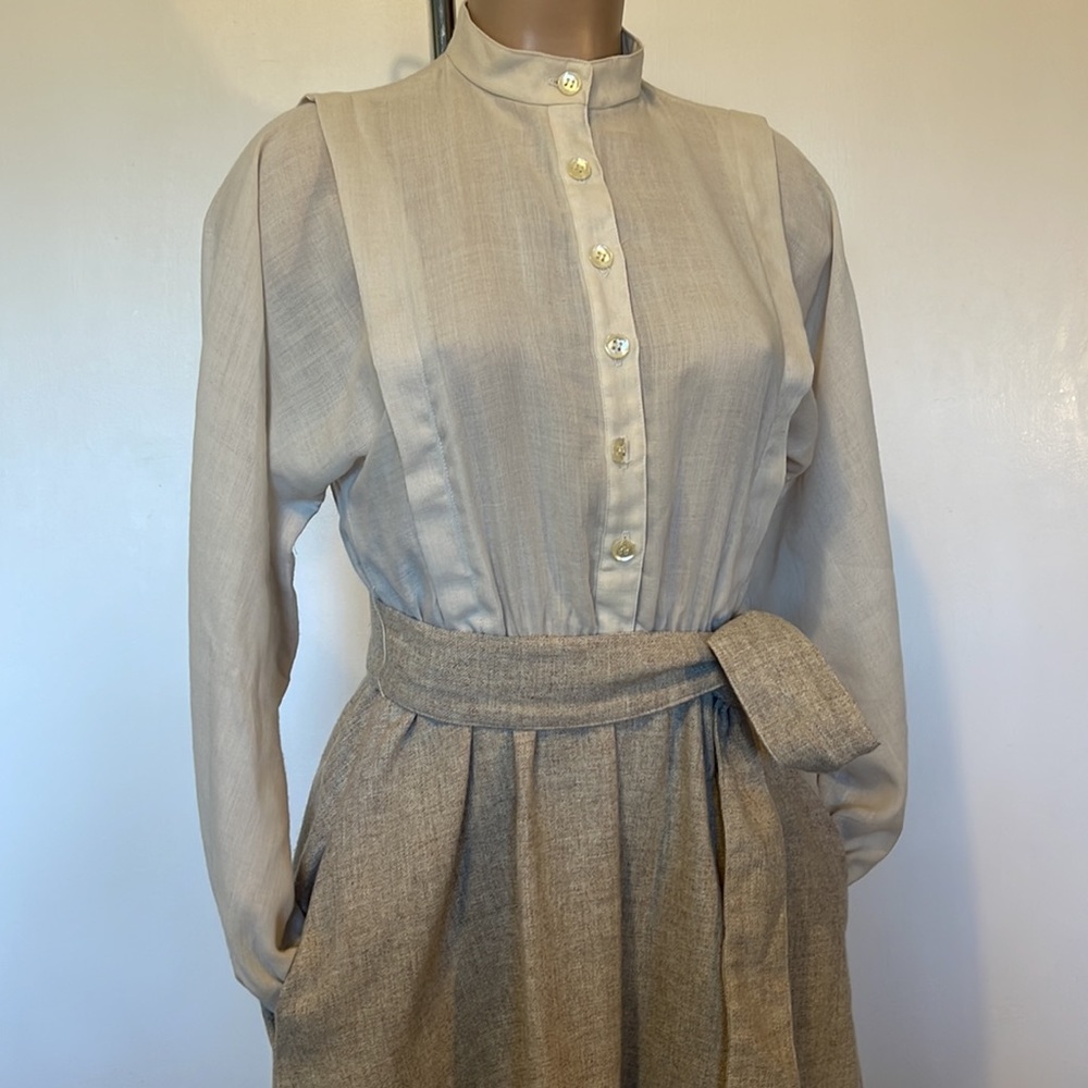 DAVID WARREN New York. AFL-CIO ILGWU VINTAGE long sleeves & pockets Womens DRESS